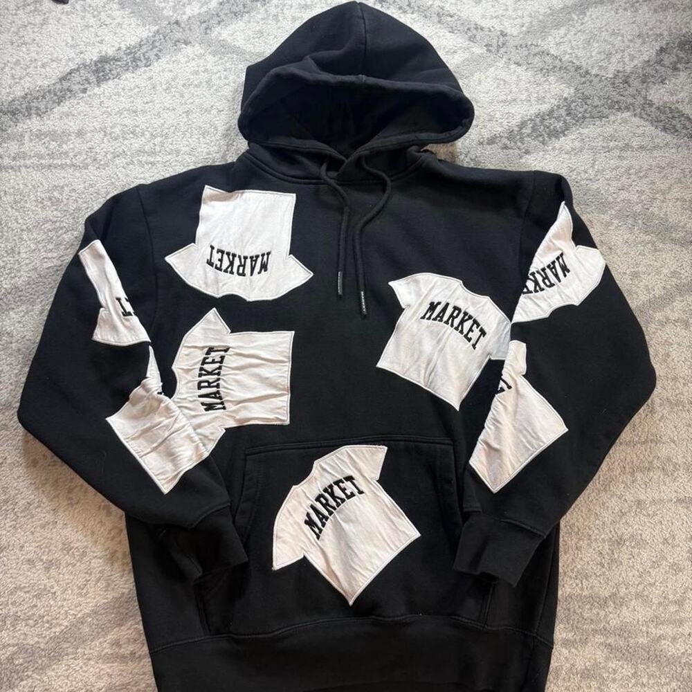 Chinatown market t shirt patch urban outfitters hoodie size mediu